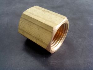Socket Brass Fitting 1/2F-1/2F, 9100954