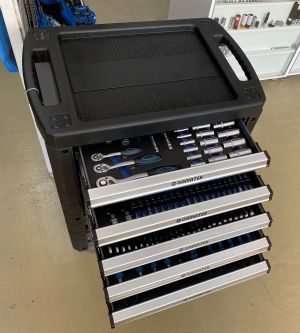 7-Drawer Roller Tool Cabinet & 224 pcs tools